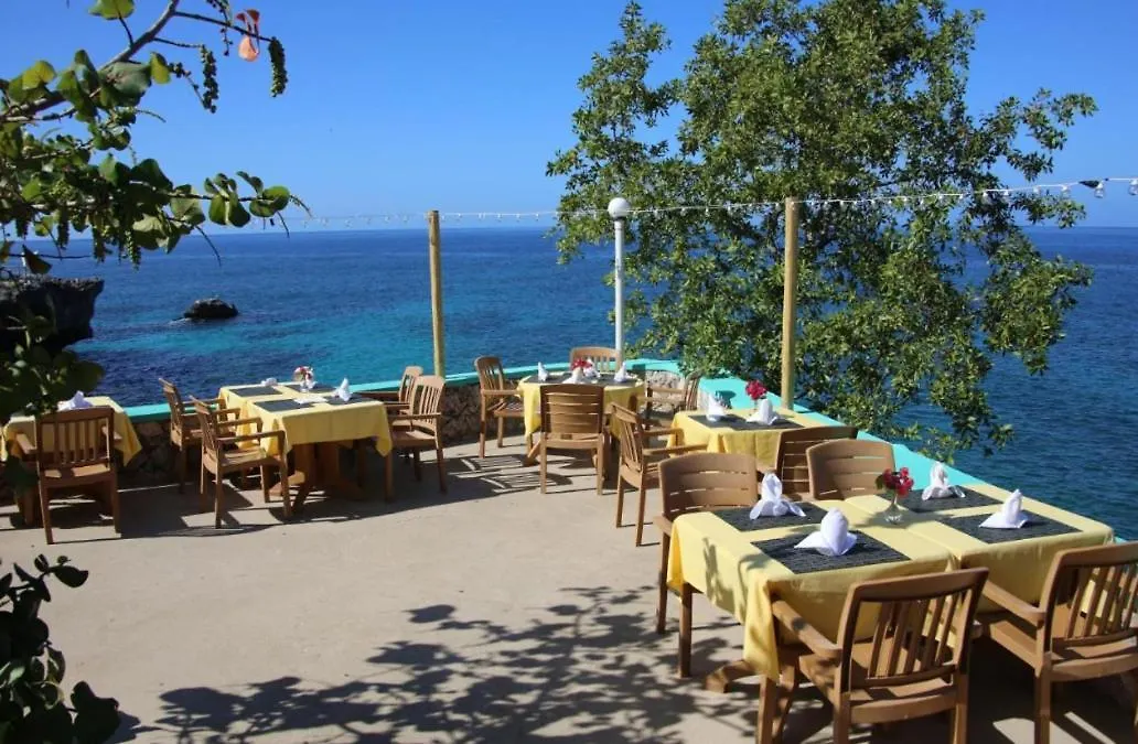 Clifftop Haven - Oceanfront Stay With Pool Camp Dining Negril Jamaica